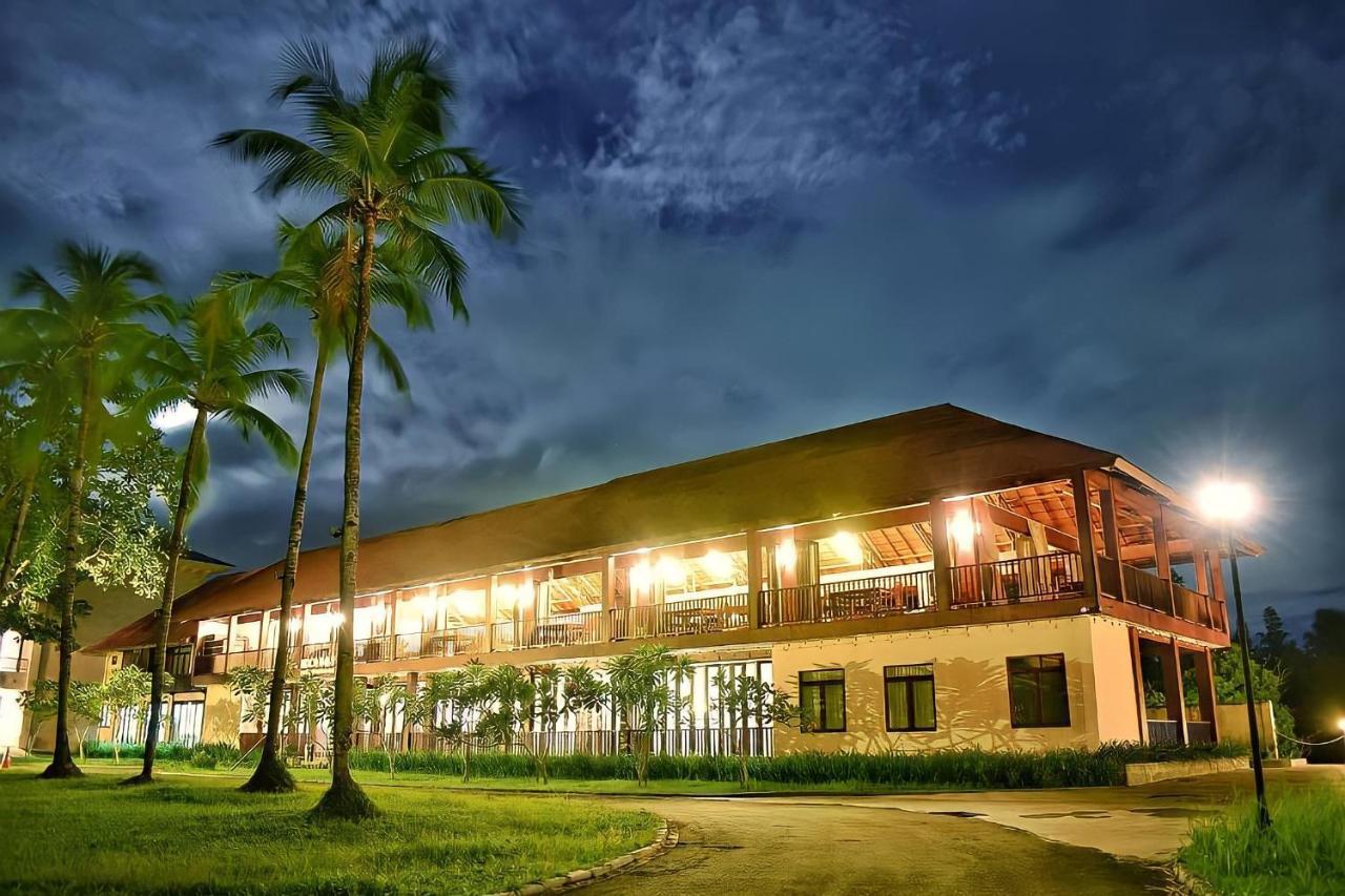 Ndc Resort & Spa Manado Esterno foto