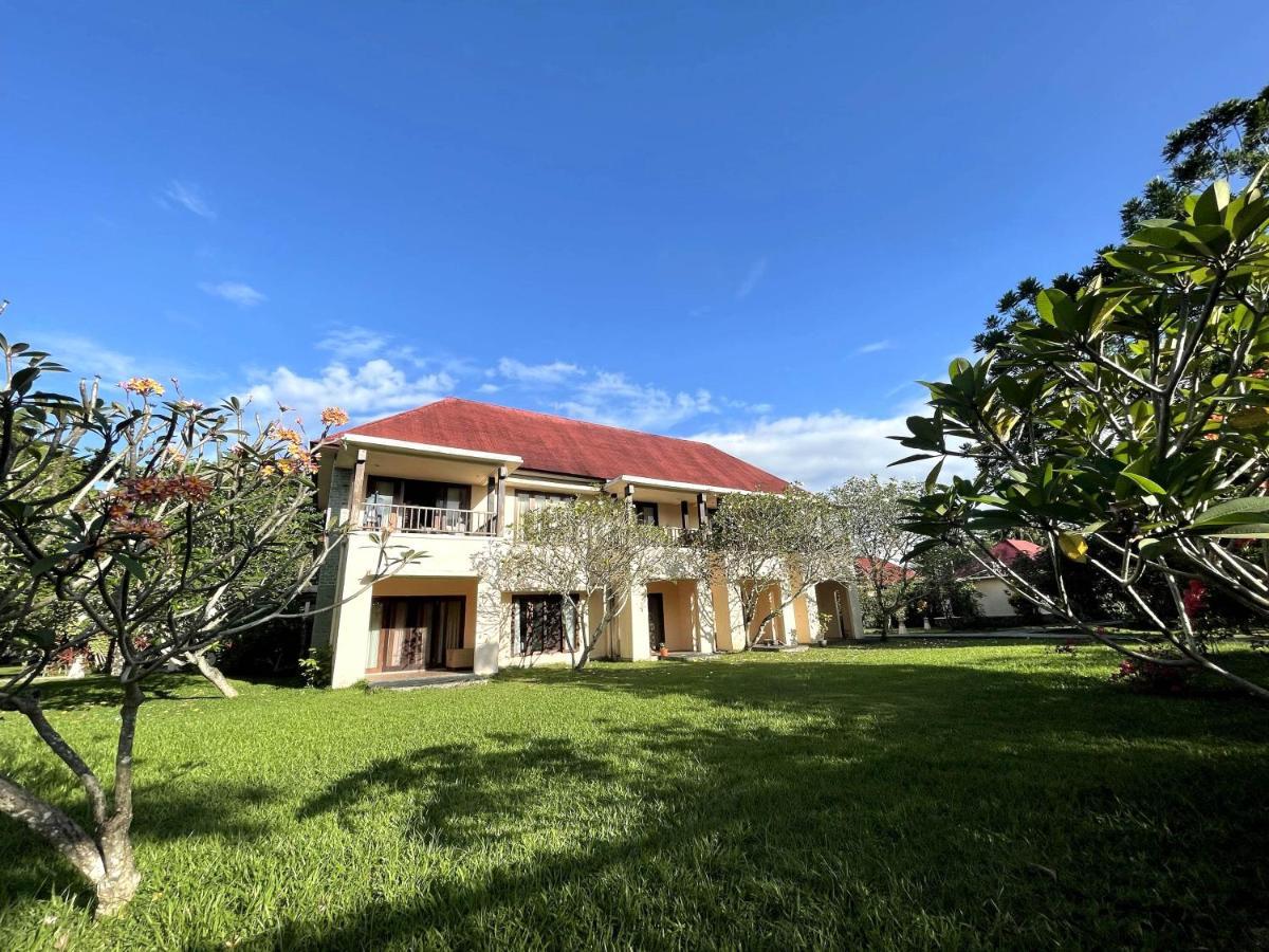 Ndc Resort & Spa Manado Esterno foto