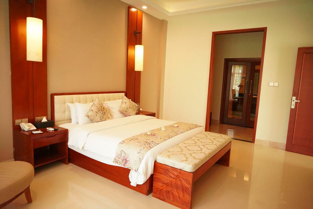 Ndc Resort & Spa Manado Esterno foto